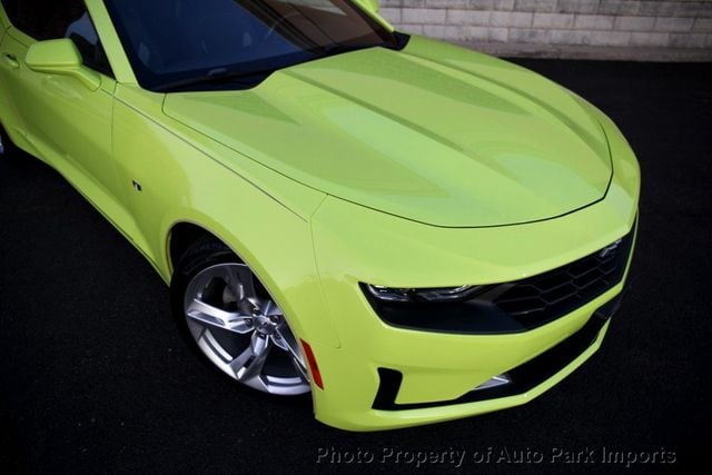 2019 Chevrolet Camaro 2dr Coupe 1LT - 22688530 - 16