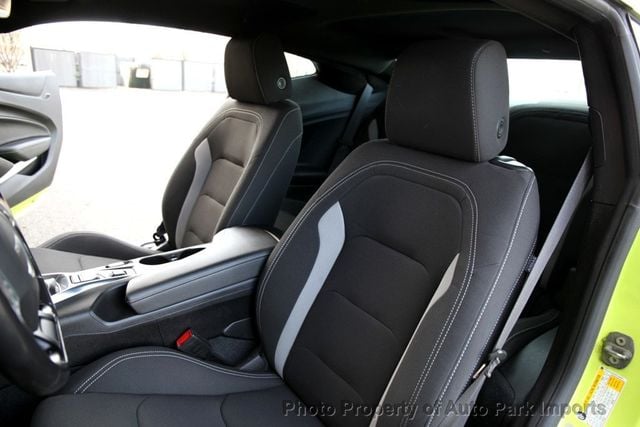 2019 Chevrolet Camaro 2dr Coupe 1LT - 22688530 - 28