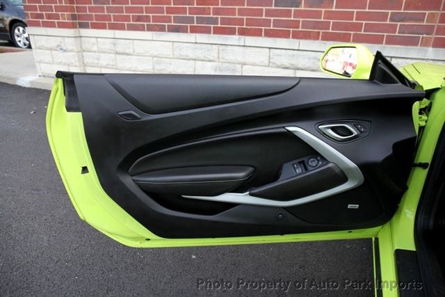 2019 Chevrolet Camaro 2dr Coupe 1LT - 22688530 - 44