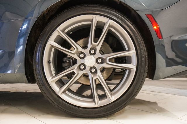 2019 Chevrolet Camaro 2dr Coupe 1LT - 22994252 - 34