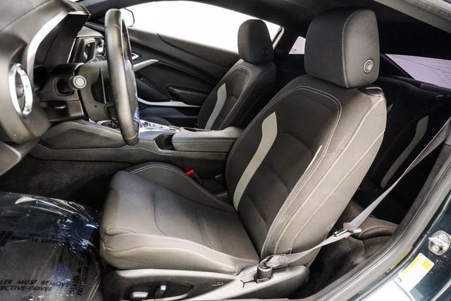 2019 Chevrolet Camaro 2dr Coupe 1LT - 22994252 - 5