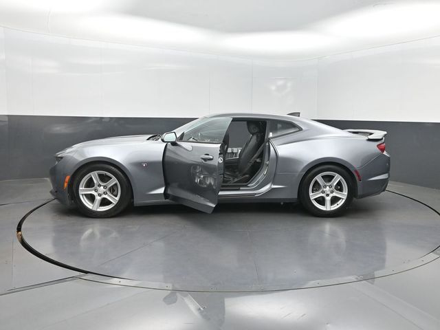 2019 Chevrolet Camaro 2dr Coupe 1LT - 23009958 - 28