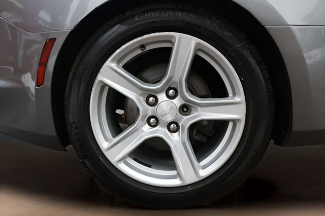 2019 Chevrolet Camaro 2dr Coupe 1LT - 22980229 - 24