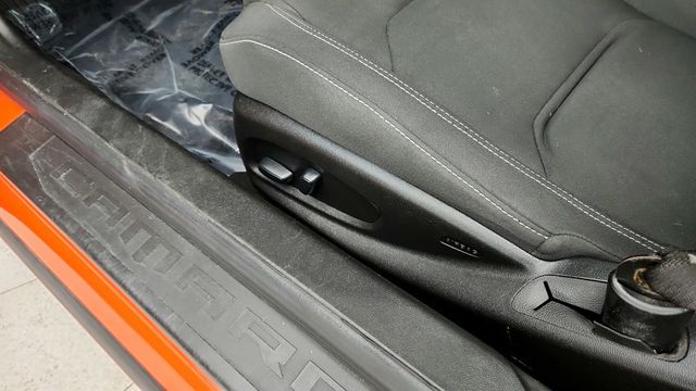 2019 Chevrolet Camaro 2dr Coupe 1LT - 22944666 - 10