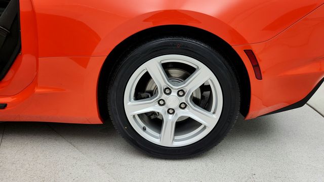 2019 Chevrolet Camaro 2dr Coupe 1LT - 22944666 - 8