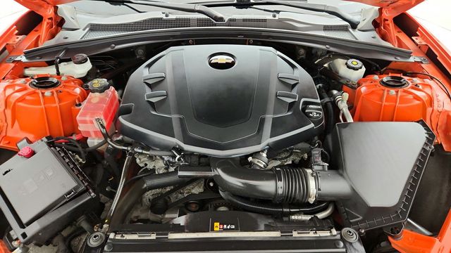 2019 Chevrolet Camaro 2dr Coupe 1LT with Upgraded Engine - 22944666 - 24