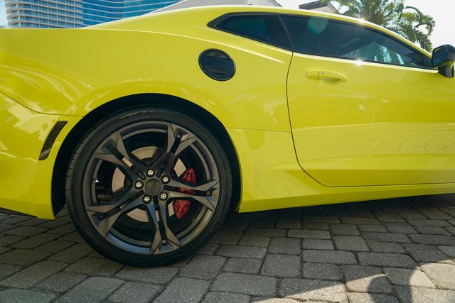 2019 Chevrolet Camaro 2dr Coupe 1SS - 22938065 - 29