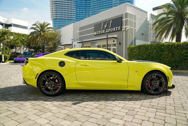 2019 Chevrolet Camaro 2dr Coupe 1SS - 22938065 - 32