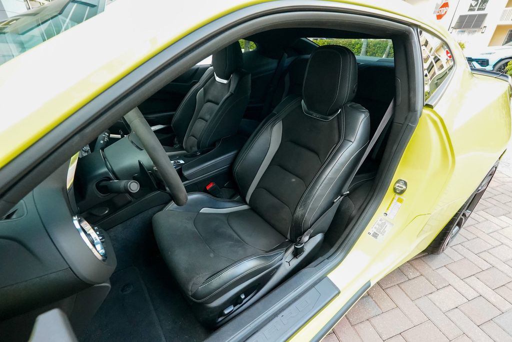 2019 Chevrolet Camaro 2dr Coupe 1SS - 22938065 - 57