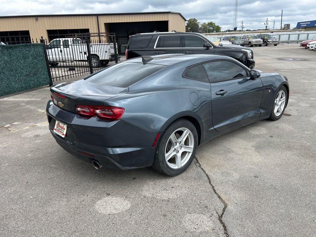 2019 Chevrolet Camaro Coupe 1LT photo 4