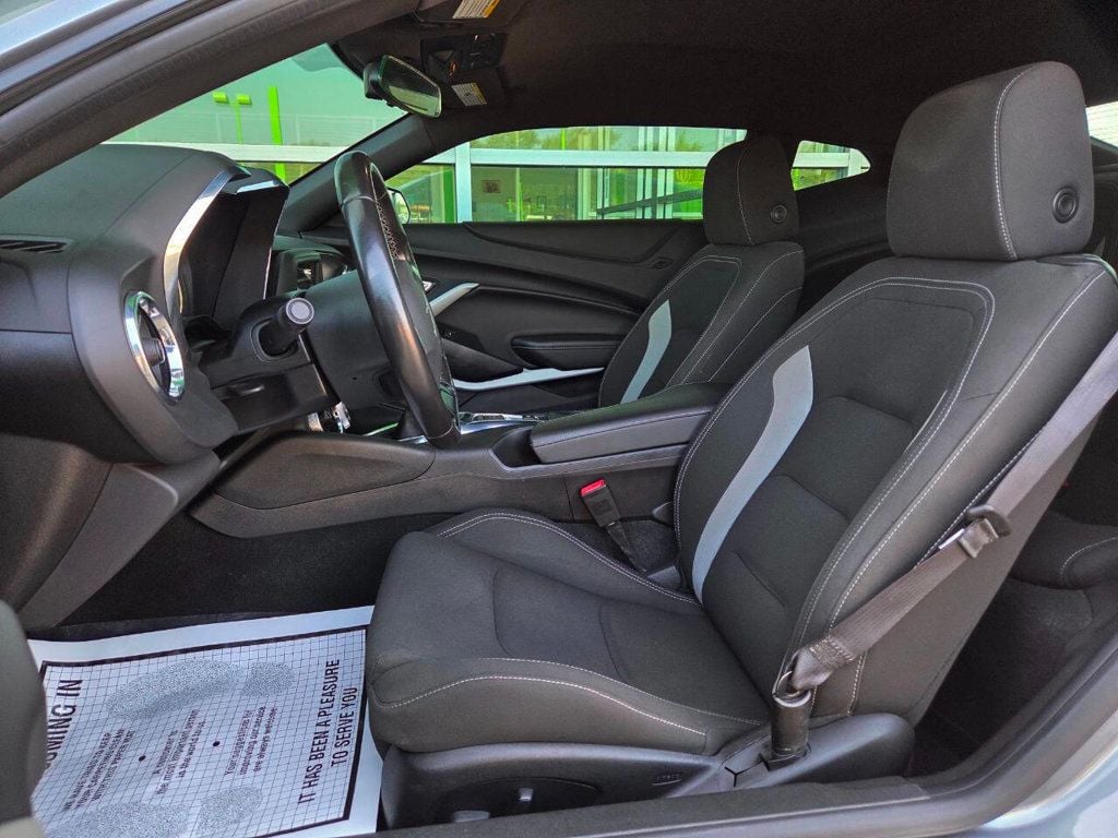 2019 Chevrolet Camaro Coupe 1LT photo 12