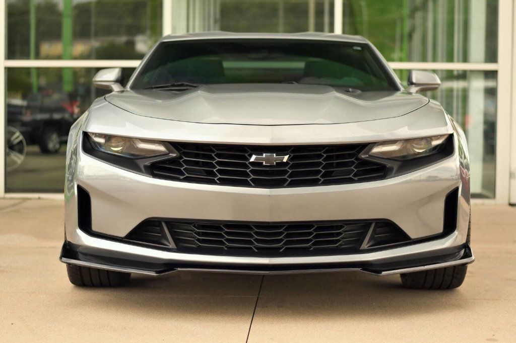 2019 Chevrolet Camaro Coupe 1LT photo 2