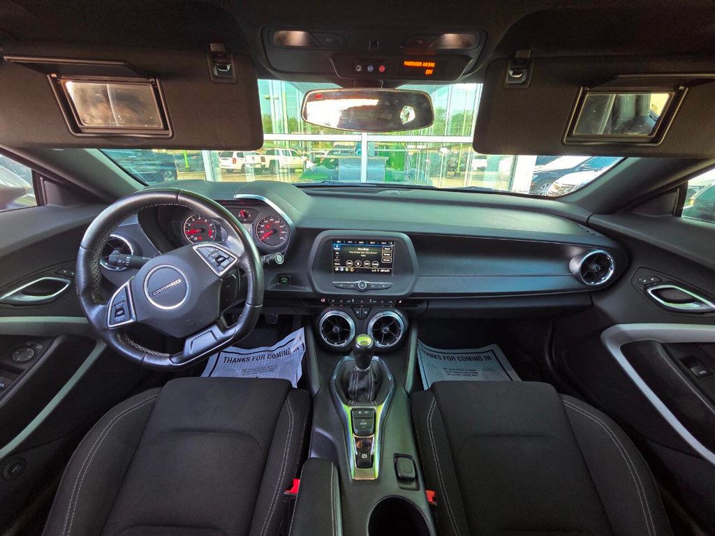 2019 Chevrolet Camaro Coupe 1LT photo 30