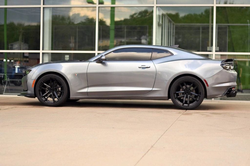 2019 Chevrolet Camaro Coupe 1LT photo 4