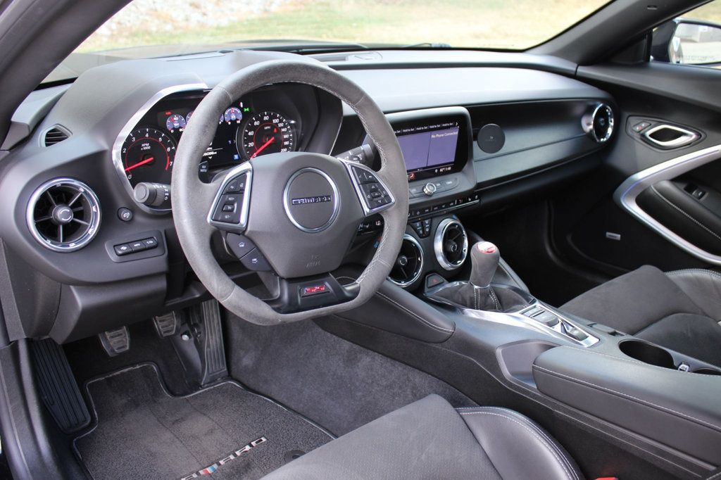 2019 Chevrolet Camaro 2dr Coupe SS w/2SS - 23087269 - 16