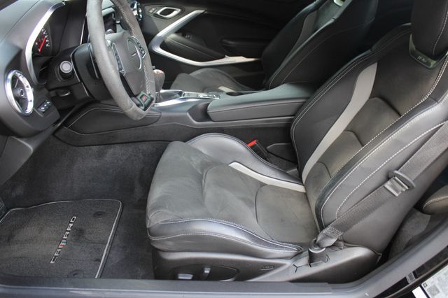 2019 Chevrolet Camaro 2dr Coupe SS w/2SS - 23087269 - 17