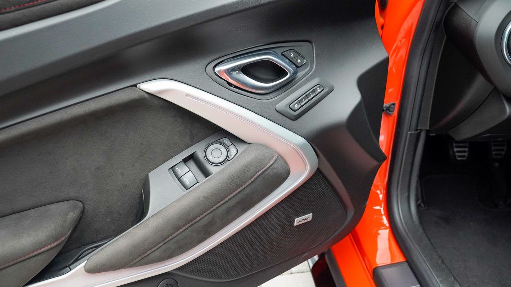 2019 Chevrolet Camaro Coupe ZL1 photo 45