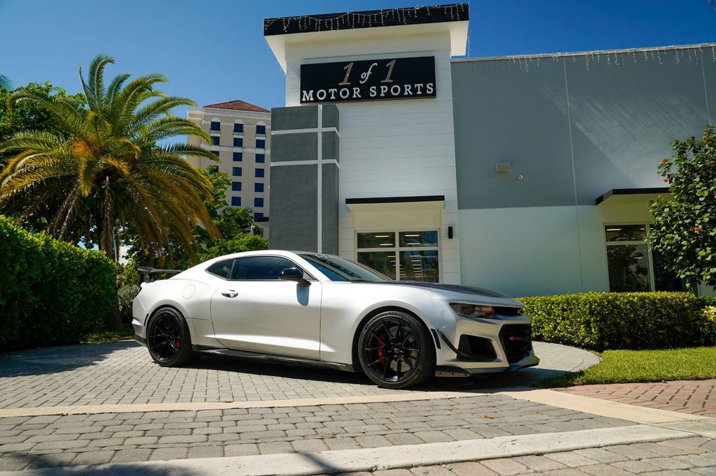 2019 Chevrolet Camaro 2dr Coupe ZL1 - 22932982 - 0
