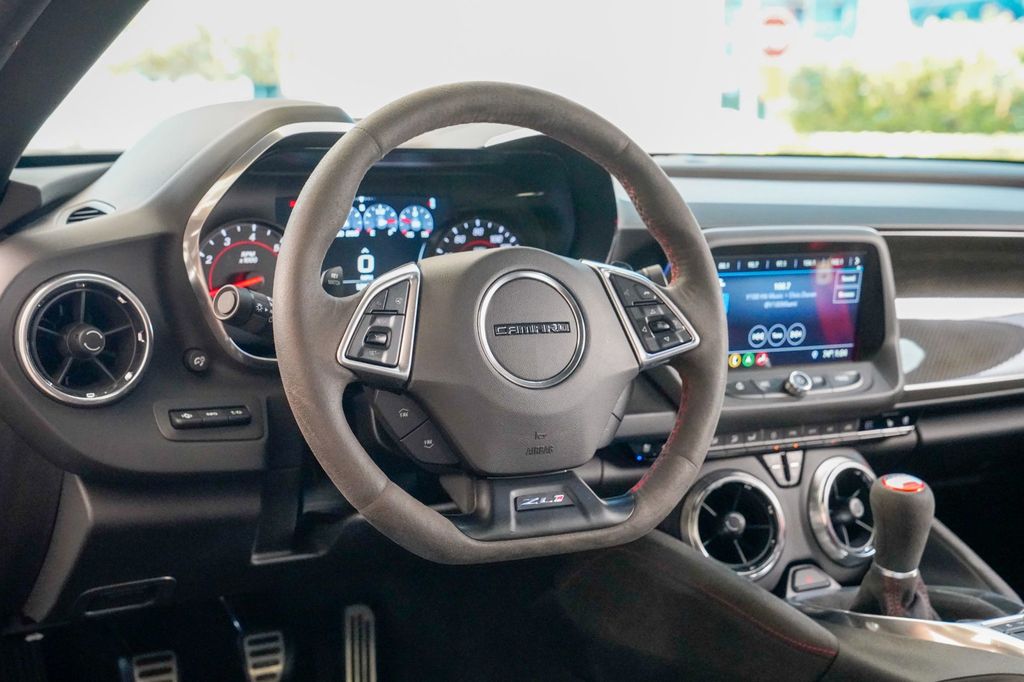 2019 Chevrolet Camaro 2dr Coupe ZL1 - 22932982 - 56