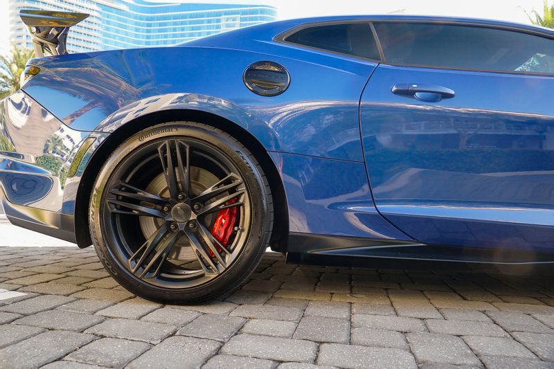 2019 Chevrolet Camaro 2dr Coupe ZL1 - 22943423 - 29