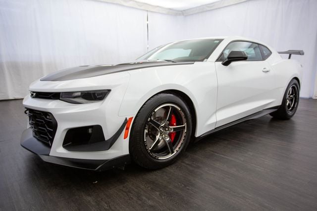 2019 Chevrolet Camaro 2dr Coupe ZL1 - 22682136 - 24