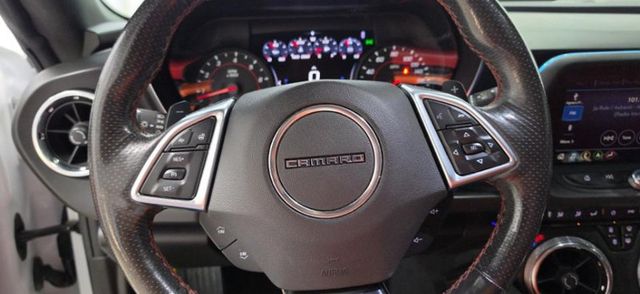 2019 Chevrolet Camaro 2SS, AUTO TRANS, TOUCHSCREEN, TWO TONE LTHR, SPOILER!!! - 23072620 - 9