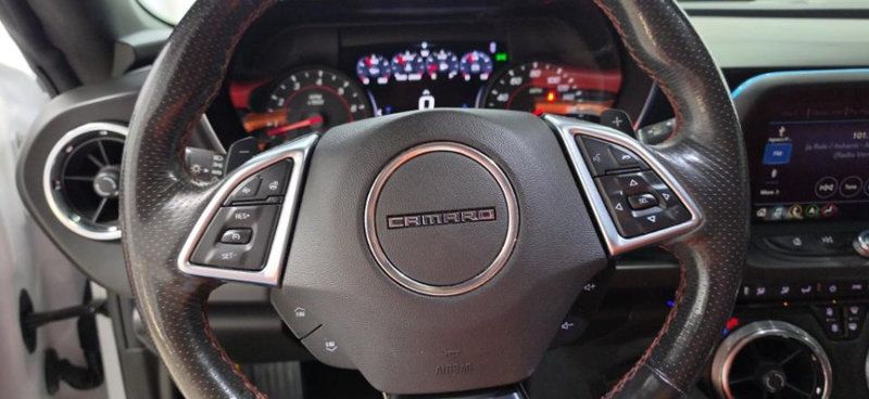 2019 Chevrolet Camaro 2SS, AUTO TRANS, TOUCHSCREEN, TWO TONE LTHR, SPOILER!!! - 23072620 - 9