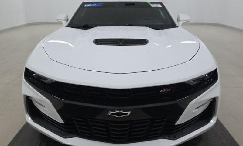 2019 Chevrolet Camaro 2SS, AUTO TRANS, TOUCHSCREEN, TWO TONE LTHR, SPOILER!!! - 23072620 - 1