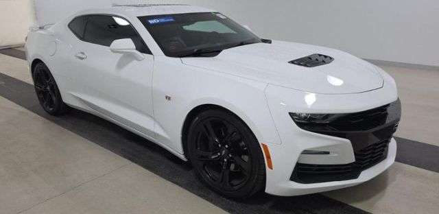 2019 Chevrolet Camaro 2SS, AUTO TRANS, TOUCHSCREEN, TWO TONE LTHR, SPOILER!!! - 23072620 - 2