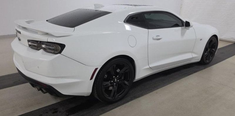 2019 Chevrolet Camaro 2SS, AUTO TRANS, TOUCHSCREEN, TWO TONE LTHR, SPOILER!!! - 23072620 - 3