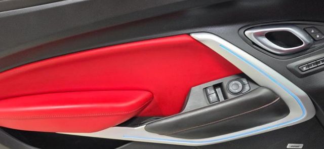 2019 Chevrolet Camaro 2SS, AUTO TRANS, TOUCHSCREEN, TWO TONE LTHR, SPOILER!!! - 23072620 - 8