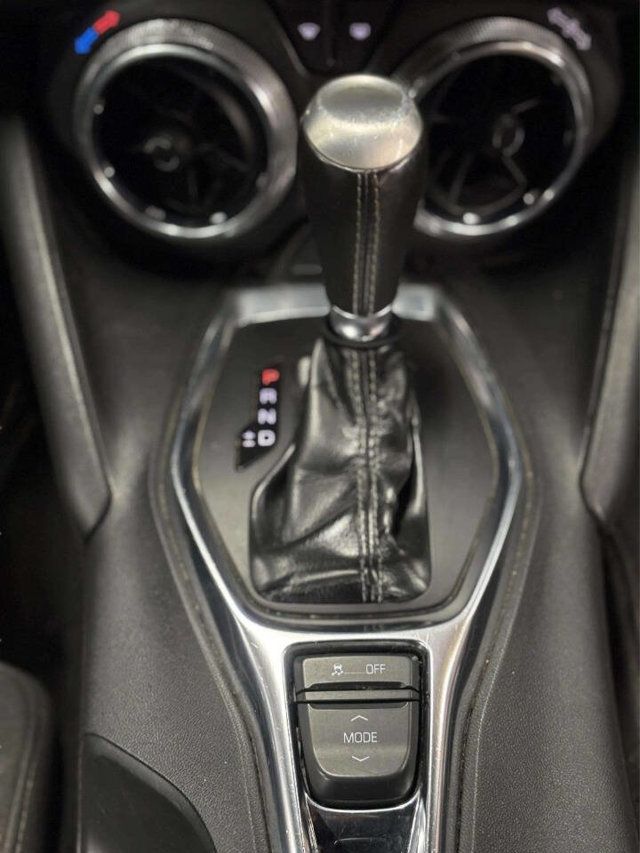 2019 Chevrolet Camaro LS 2dr Coupe - 22976957 - 24