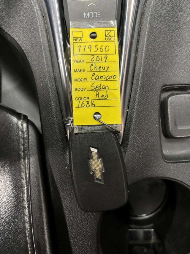 2019 Chevrolet Camaro LS 2dr Coupe - 22976957 - 33