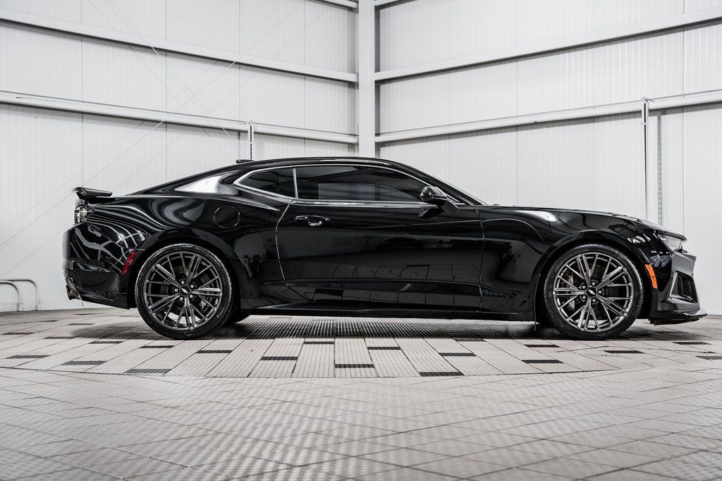 2019 Chevrolet Camaro ZL1 - 22643273 - 9