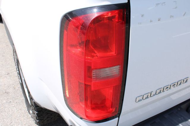 2019 Chevrolet Colorado 4WD Crew Cab 128.3" Work Truck - 23030687 - 9