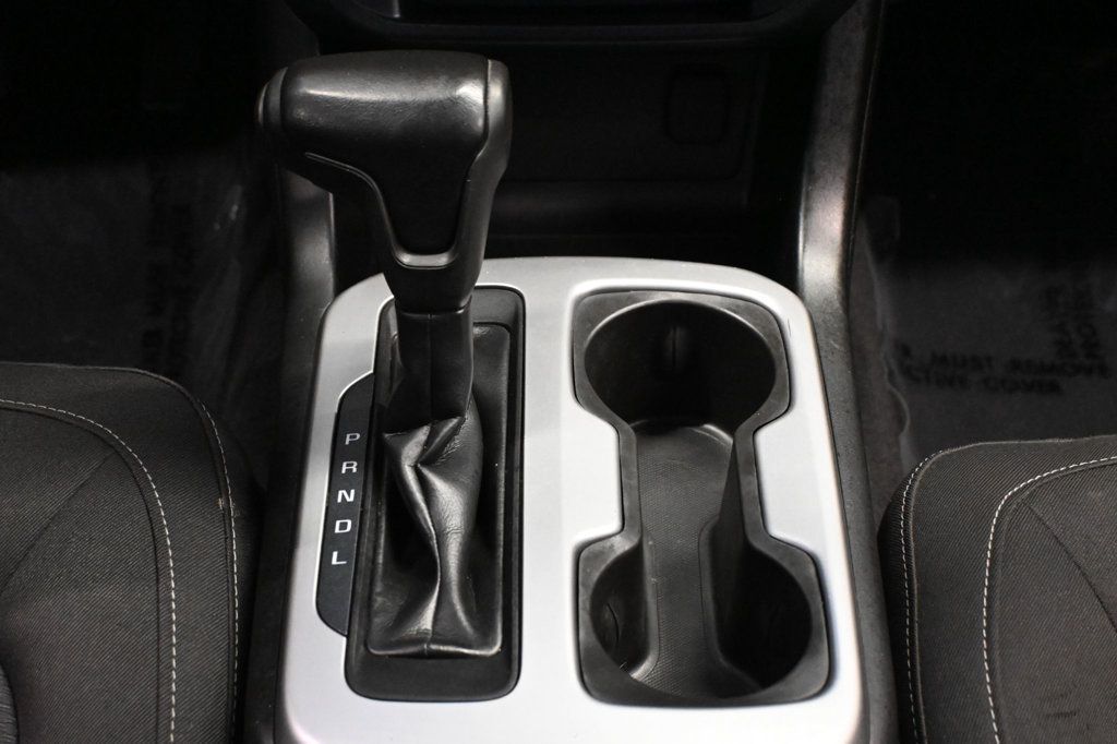 Chevrolet Colorado photo 15