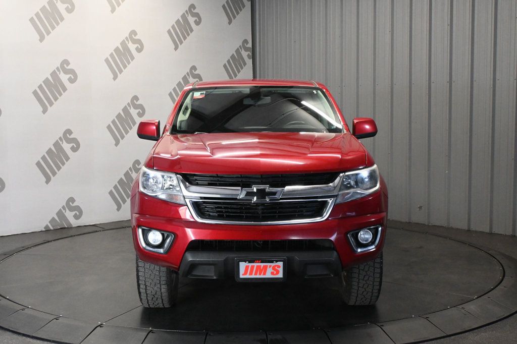 Chevrolet Colorado photo 2