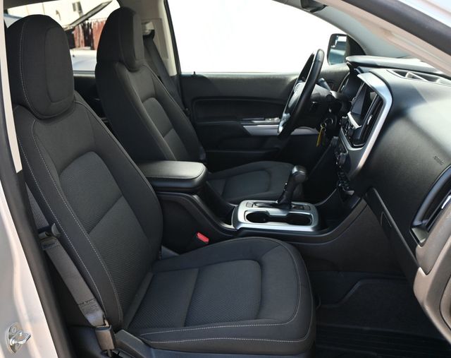 2019 Chevrolet Colorado Crew Cab LT Convenience Package Safety Package - 23011036 - 16