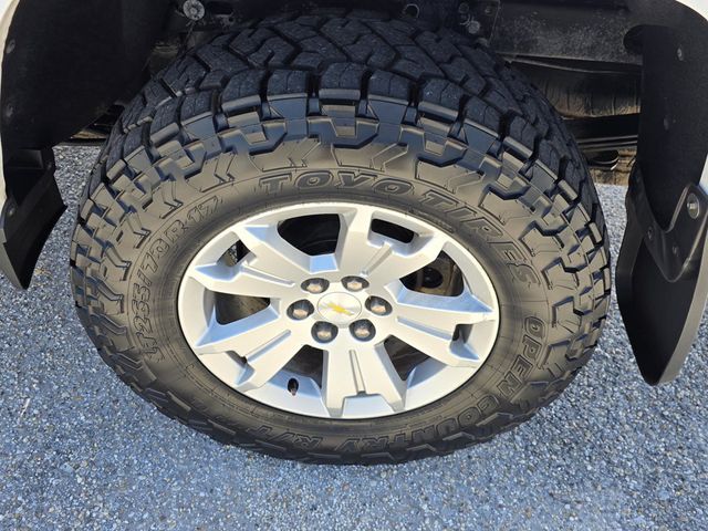 2019 Chevrolet Colorado LT - 23030879 - 27
