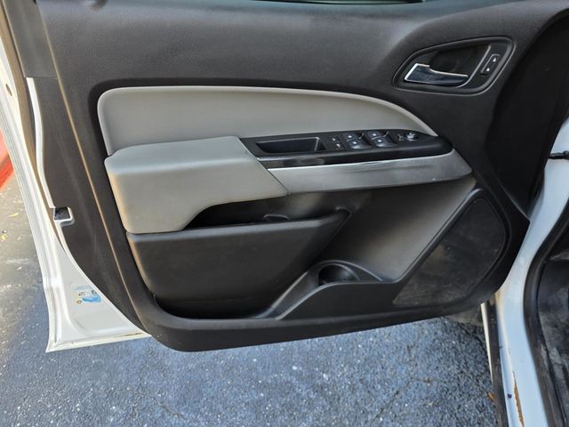 2019 Chevrolet Colorado LT - 23030879 - 28