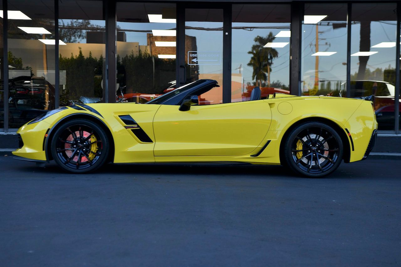 2019 Chevrolet Corvette Grand Sport Convertible 2LT photo 9