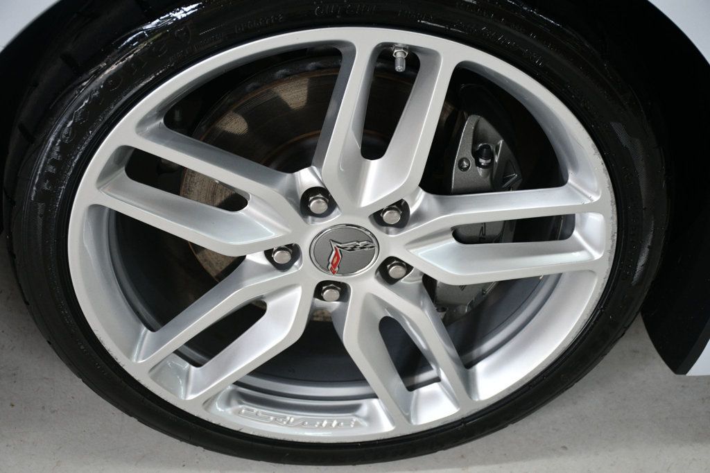 2019 Chevrolet Corvette Stingray Coupe 2LT photo 13
