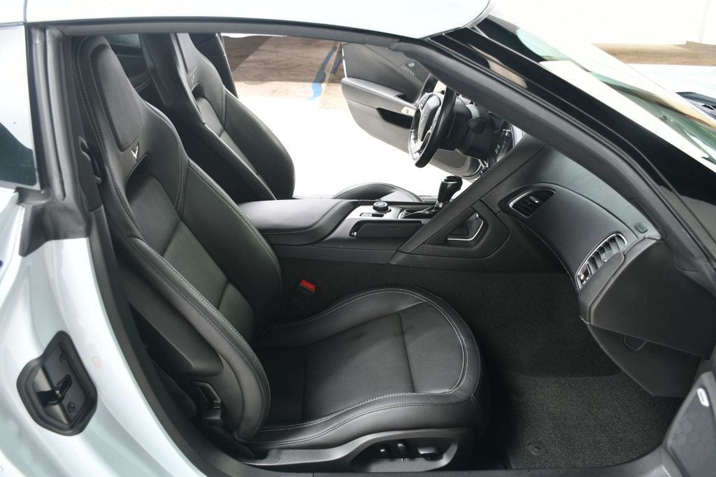 2019 Chevrolet Corvette Stingray Coupe 2LT photo 21