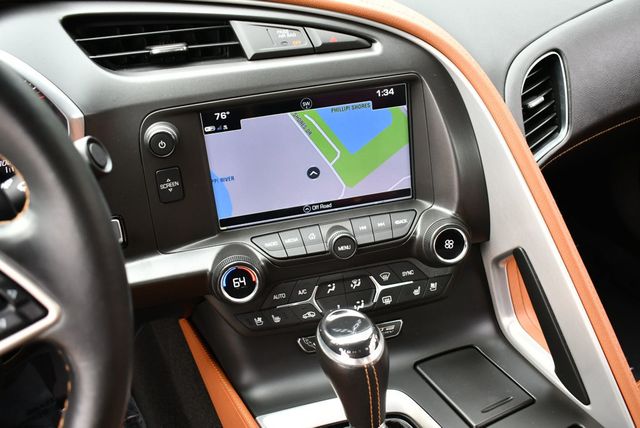 2019 Chevrolet Corvette 2dr Stingray Coupe W/2LT Preferred Equipment Package  - 22958958 - 12