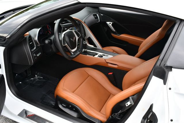 2019 Chevrolet Corvette 2dr Stingray Coupe W/2LT Preferred Equipment Package  - 22958958 - 13