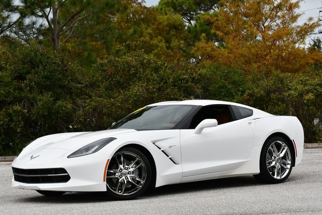2019 Chevrolet Corvette 2dr Stingray Coupe W/2LT Preferred Equipment Package  - 22958958 - 1