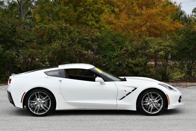 2019 Chevrolet Corvette 2dr Stingray Coupe W/2LT Preferred Equipment Package  - 22958958 - 32