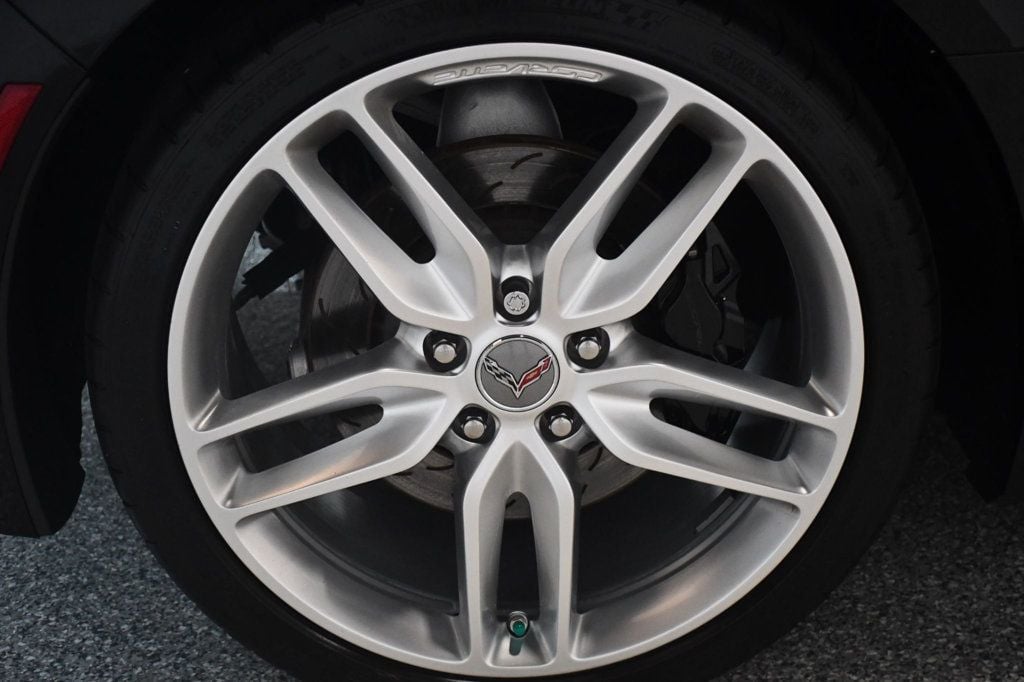 Chevrolet Corvette photo 21