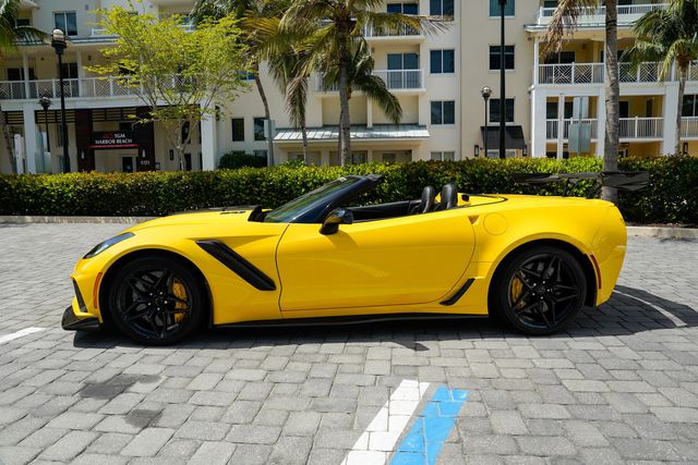 2019 Chevrolet Corvette 2dr ZR1 Convertible w/3ZR - 23029576 - 14