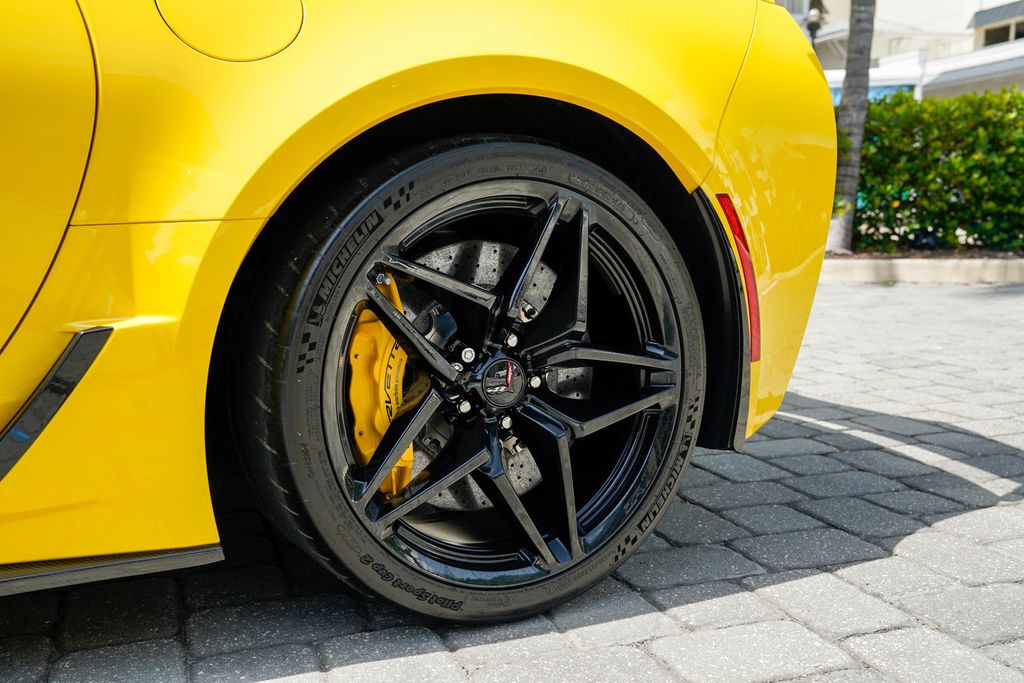 2019 Chevrolet Corvette 2dr ZR1 Convertible w/3ZR - 23029576 - 48